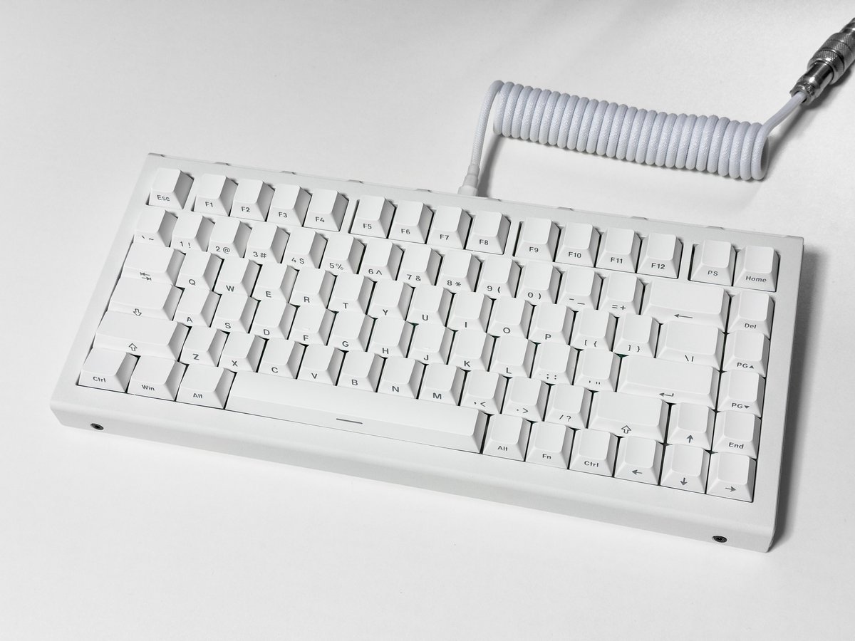 ZENT75のプチカスタム完了🫡 ・Base…HOVEY WORKS ZENT75-HE ・Keycaps