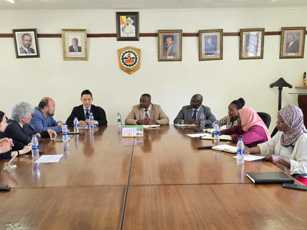 newsUMA's tweet image. #ExcitingNews
 Successful business discussions are underway as the Uganda Manufacturers Association and Taiwanese manufacturers and traders explore a groundbreaking business relationship to boost industrialization and trade.🌍🤝  
Uganda’s manufacturing sector stands to gain