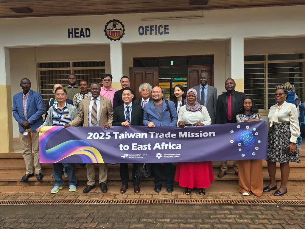 newsUMA's tweet image. #ExcitingNews
 Successful business discussions are underway as the Uganda Manufacturers Association and Taiwanese manufacturers and traders explore a groundbreaking business relationship to boost industrialization and trade.🌍🤝  
Uganda’s manufacturing sector stands to gain