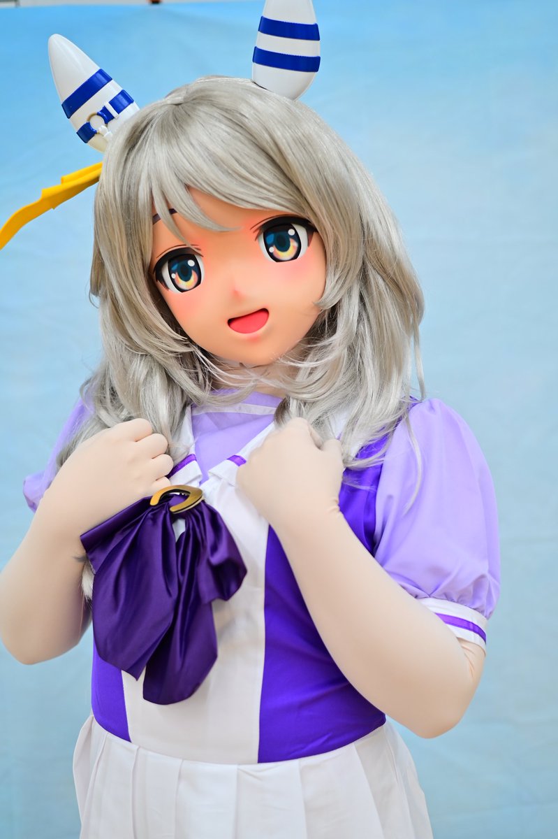 kinslayer0's tweet image. 「はい、ヒシミラクルです。そこはかとなく？いい感じで、がんばっていけたらいいなぁ、と思うので、よろしくお願いします～」

先日の #kig_doll2 でふつ〜のウマ娘ヒシミラクルをお披露目してました
お面:@SIGMA93996951 
Special Thx:@satoken1031 、@flapper_alice