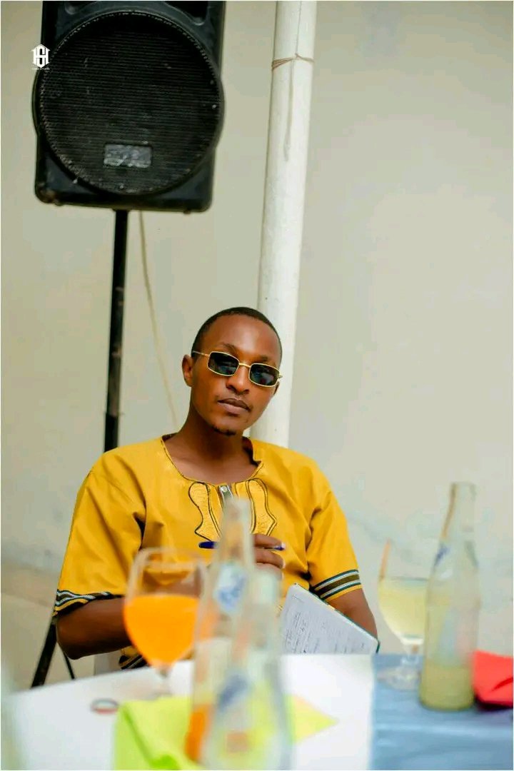 Ineza Jules umwuzukuru wa Mutama schleppers🇧🇮🎙️📻