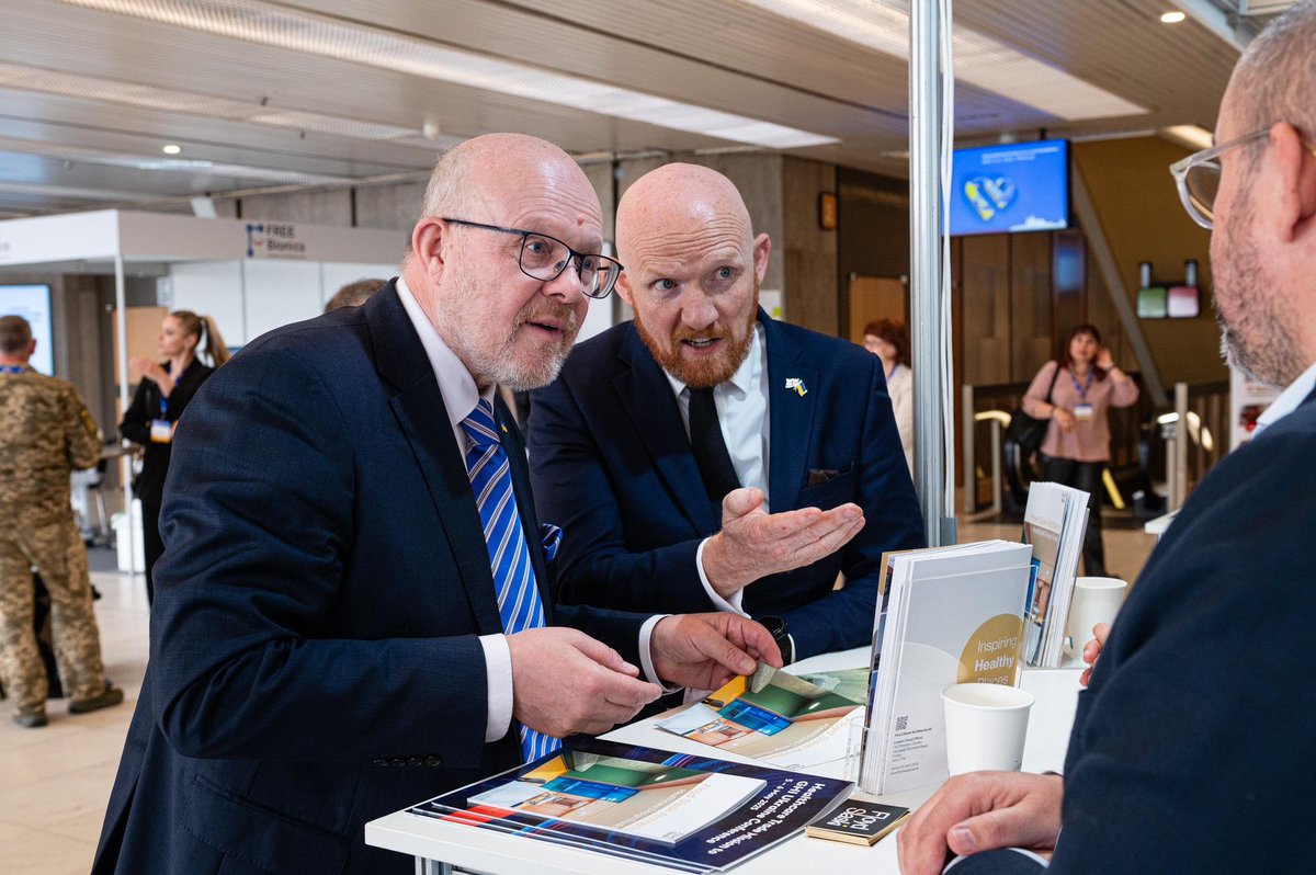 Je načase pomoci 🇺🇦Ukrajině s obnovou systému zdravotnictví. Nyní ale i v budoucnosti. Rádi jsme v 🇨🇿Praze v rámci konference Global Healthcare Initiative for Ukraine přivítali 17 🇬🇧inovativních britských firem.

<a href="/ZelenskaUA/">Olena Zelenska / Олена Зеленська</a> <a href="/vlvalek/">Vlastimil Válek</a> <a href="/ZdravkoOnline/">Ministerstvo zdravotnictví</a> <a href="/DHSCgovuk/">Department of Health and Social Care</a>