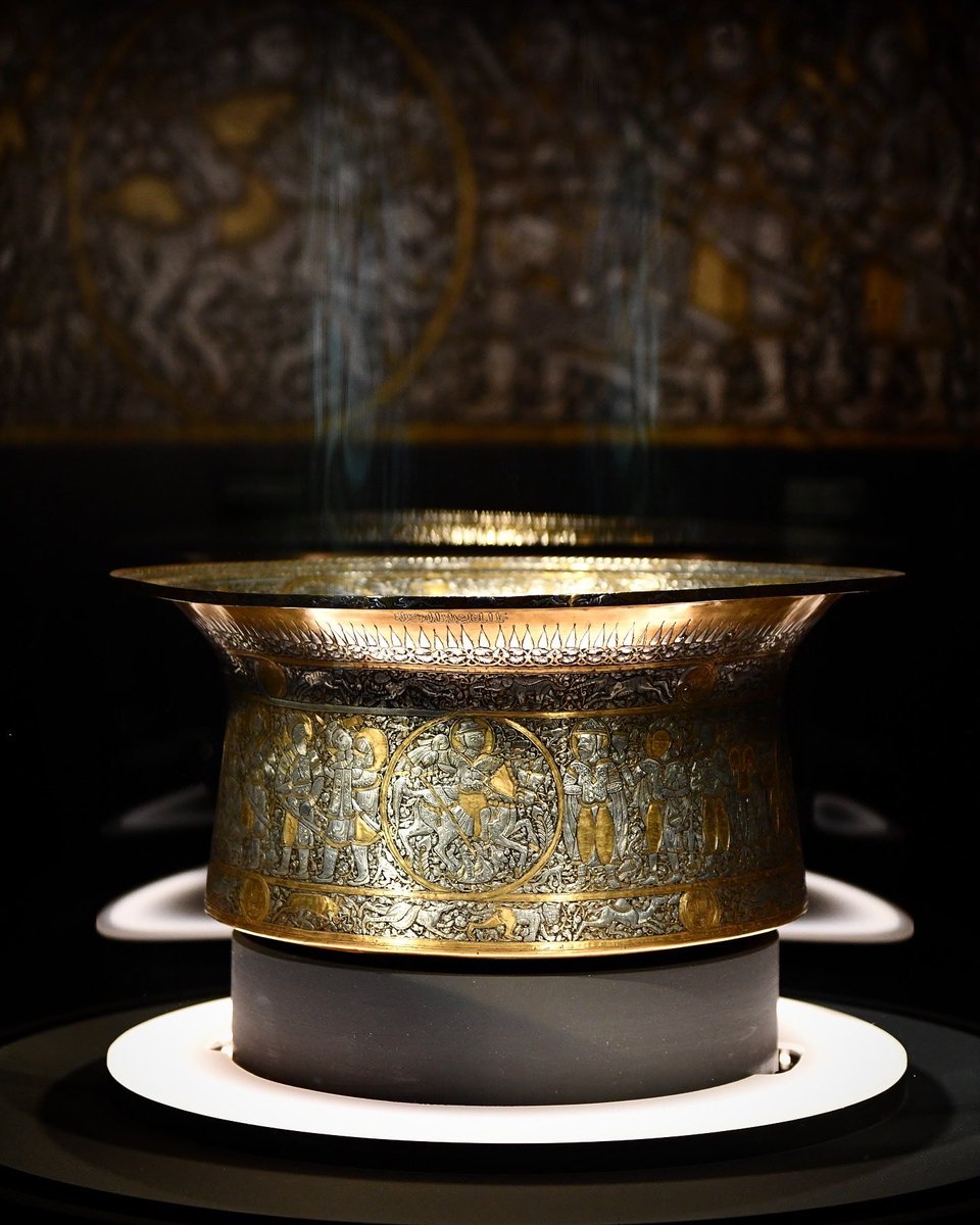 Paris Paris (@parisparisfr) on Twitter photo Jusqu'au 28 juillet 2025, pour la première fois en Europe, le <a href="/MuseeLouvre/">Musée du Louvre</a> présente une exposition majeure sur la culture et l'art du sultanat mamlouk (1250-1517), une société du Proche-Orient médiéval, centre des échanges entre l’Asie, l’Afrique et l’Europe.
▪️Exposition Jusqu'au 28 juillet 2025, pour la première fois en Europe, le <a href="/MuseeLouvre/">Musée du Louvre</a> présente une exposition majeure sur la culture et l'art du sultanat mamlouk (1250-1517), une société du Proche-Orient médiéval, centre des échanges entre l’Asie, l’Afrique et l’Europe.
▪️Exposition