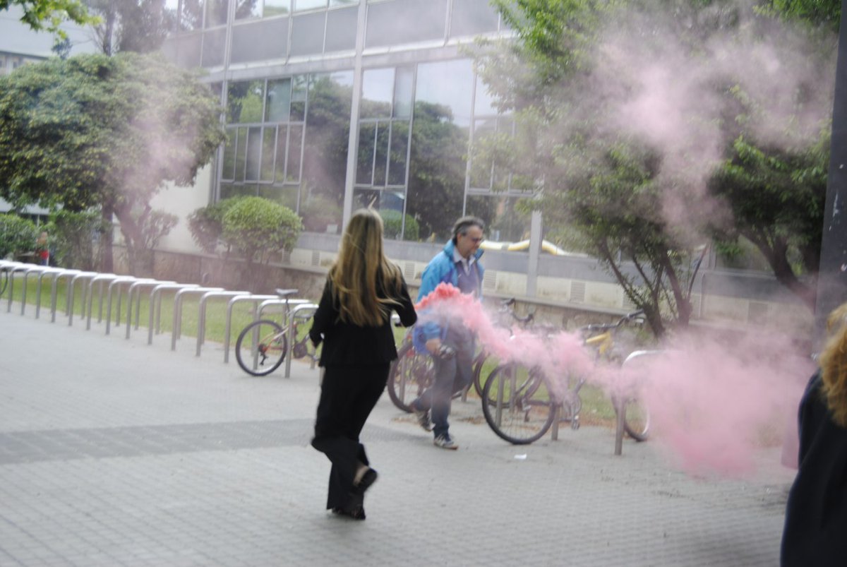 Hem entrat al fòrum d'empreses i ens hi hem trobat a la seguretat privada del fòrum participant del correcampus universitari!

Ànims i escalf amb la flama del canigó valents, la lluita contra la privatització no la porteu tan bé😮‍💨