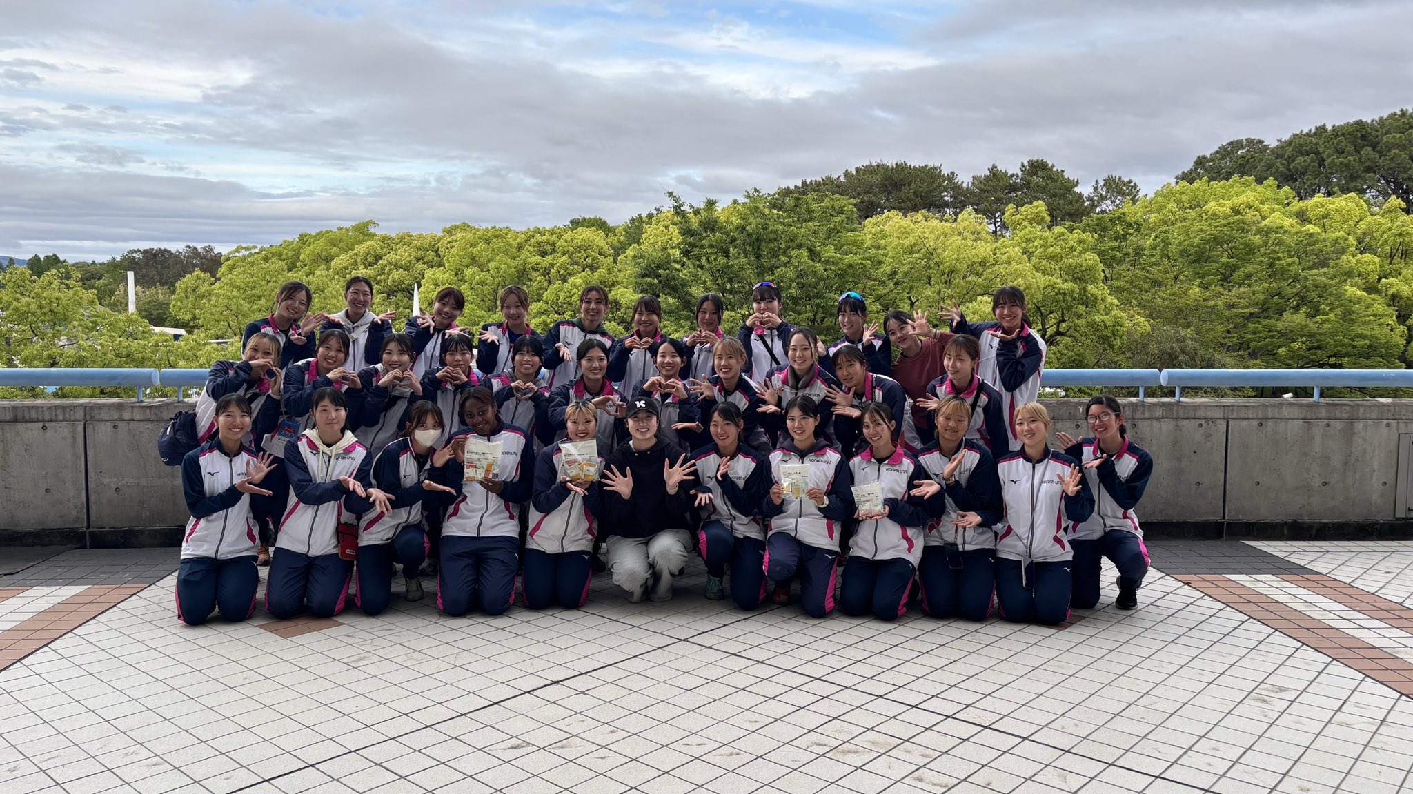 甲南女子大学 スーツ 11号 甲南女子大学 / Konan Women's University