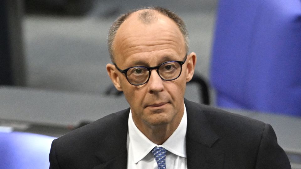 β¬"Merz delude: fallimento nella prima votazione per la cancelleria sorprende tutti"