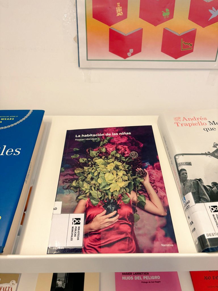 Raquel Moraleja (@raquel_moraleja) on Twitter photo Aunque la editorial InLimbo haya cerrado (este sector voraz), mis niñas siguen correteando por ahí y acaban de llegar a algunas bibliotecas de la red <a href="/bpmmadrid/">Bibliotecas Ayuntamiento de Madrid</a> 🖤✨️
gestiona3.madrid.org/biblio_publica… Aunque la editorial InLimbo haya cerrado (este sector voraz), mis niñas siguen correteando por ahí y acaban de llegar a algunas bibliotecas de la red <a href="/bpmmadrid/">Bibliotecas Ayuntamiento de Madrid</a> 🖤✨️
gestiona3.madrid.org/biblio_publica…