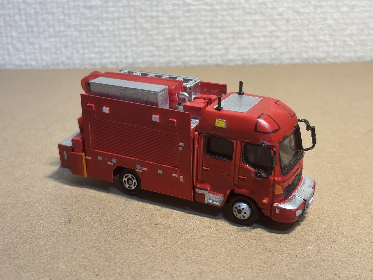 トミカ改造 #トミカ #消防車 今回は久しぶりの改造でしたので、モリタ