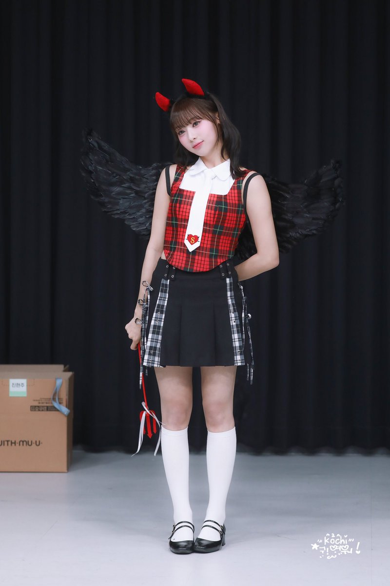 250504

#UNIS #유니스
 #HYEONJU #진현주