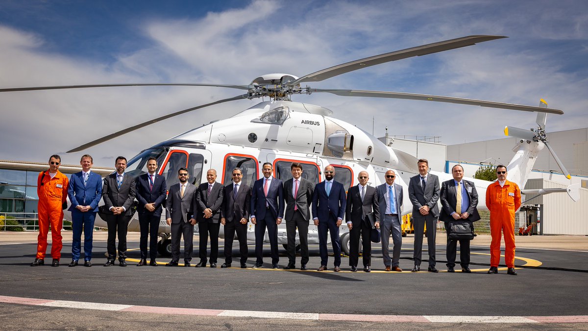 BrunoEven's tweet image. Honoured to receive His Excellency @BAlkhorayef, the Saudi Minister of Industry, for his inaugural visit to @AirbusHeli. An excellent opportunity to discuss our long-standing cooperation over the past 40 years & strategic initiatives for the years ahead. #SaudiVision2030