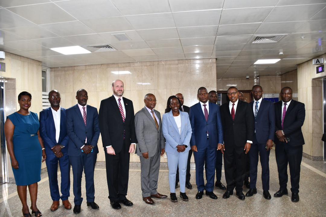 raphaelMagyezi's tweet image. Earlier today, I met U.S. Ambassador William Popp and outgoing USAID/Uganda Director Daniele Nyirandutiye to reflect on our shared progress and chart future cooperation.

We reviewed successes of the USAID funded NUDEIL program  a testament to what partnership can achieve in…