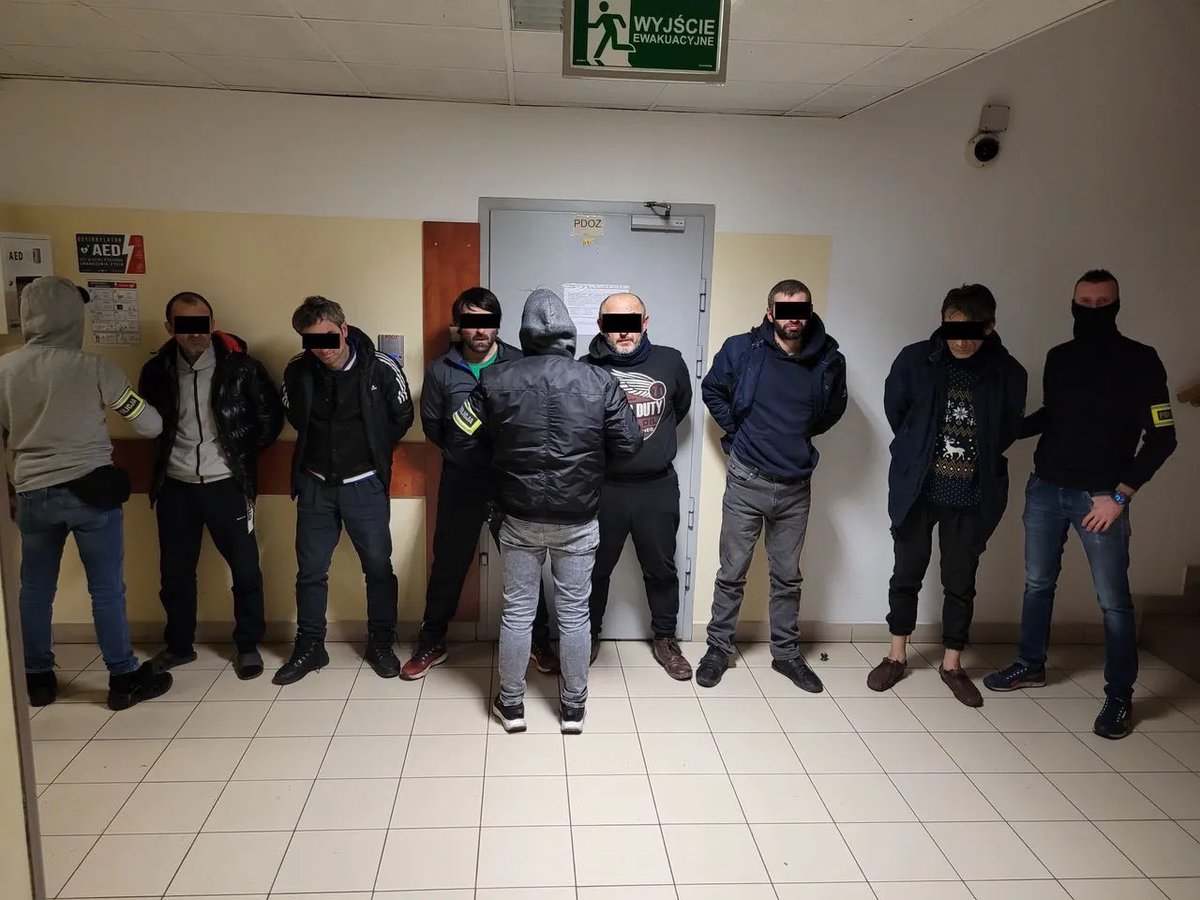 DominikSerwacki's tweet image. 🇵🇱 🇺🇦 🇬🇪 Kto ma największy wskaźnik przestępczości w Polsce❓Polacy, Ukraińcy czy Gruzini❓
W Polsce udział obywateli Gruzji i Ukrainy w przestępczości wśród cudzoziemców jest znaczący, choć ich liczebność i charakter działalności różnią się od siebie.
🇬🇪 Wskaźnik…