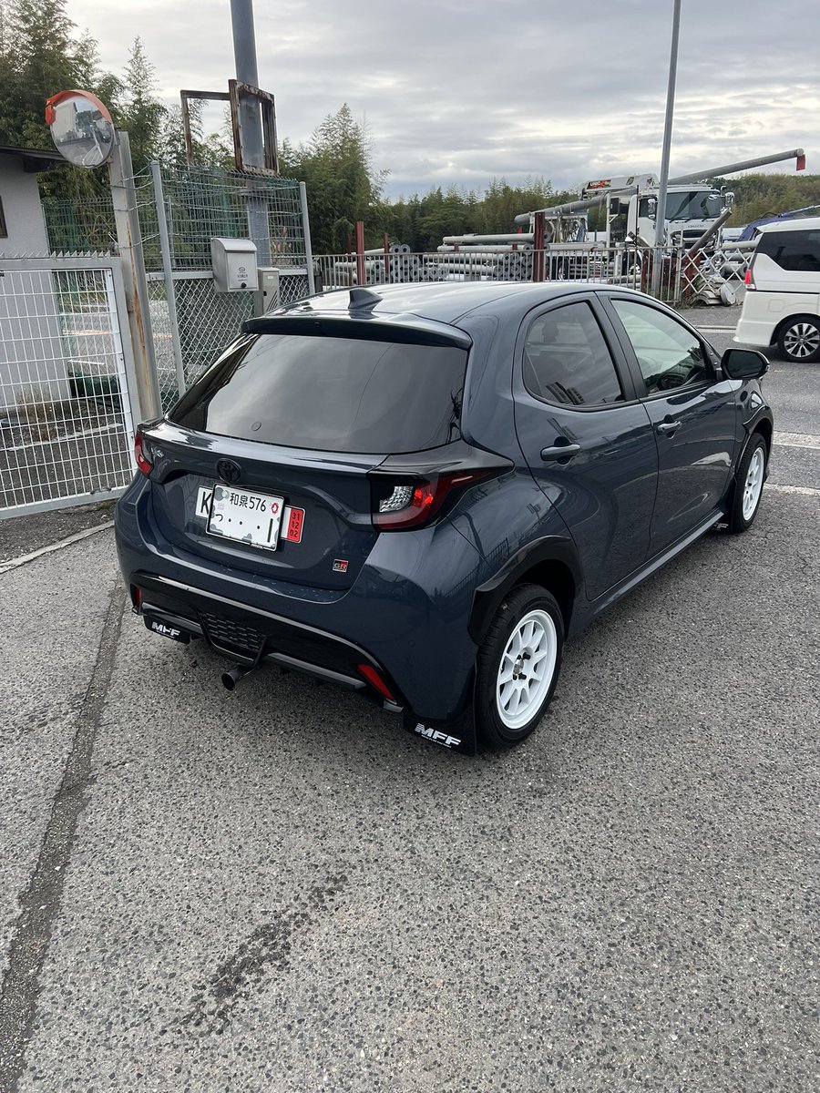3Alto6's tweet photo. #納車して1年   #納車 #ヤリスのある生活  #ヤリス乗りと繋がりたい  #GRヤリス #ヤリス  #UKDM    #yarisgrsports
納車して1年経過しました！
自分好みに触れてると思ってます
 ヤリス乗りの方やそうじゃない方もこれからもよろしくお願いします🙇‍♀️ https://t.co/kXxnHNwjzr