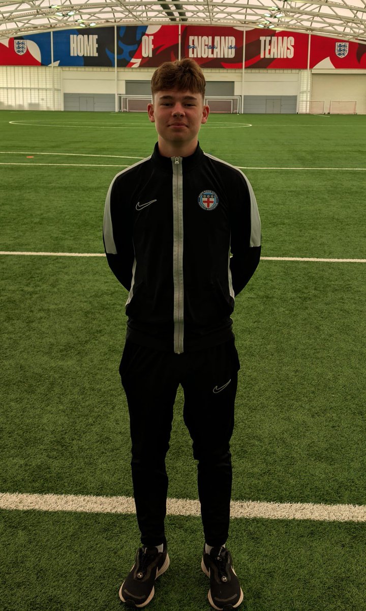PL TOURNAMENT | Huge congratulations to one of our <a href="/NorthRidingFA/">North Riding FA</a> referees Tom who over the weekend was selected to officiate a Premier League Youth Tournament at St. George’s Park! A great experience supported by our own in FA CORE Coach Andy Himsworth🙌