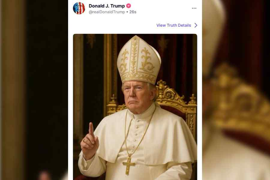 ttindia's tweet photo. Trump says ‘wasn’t me’ on AI Pope image, adds critics ‘can’t take a joke’ 
#popefrancis #donaldtrump #AIPope 

https://t.co/bAZocrrUez https://t.co/LBaaW4mdyD