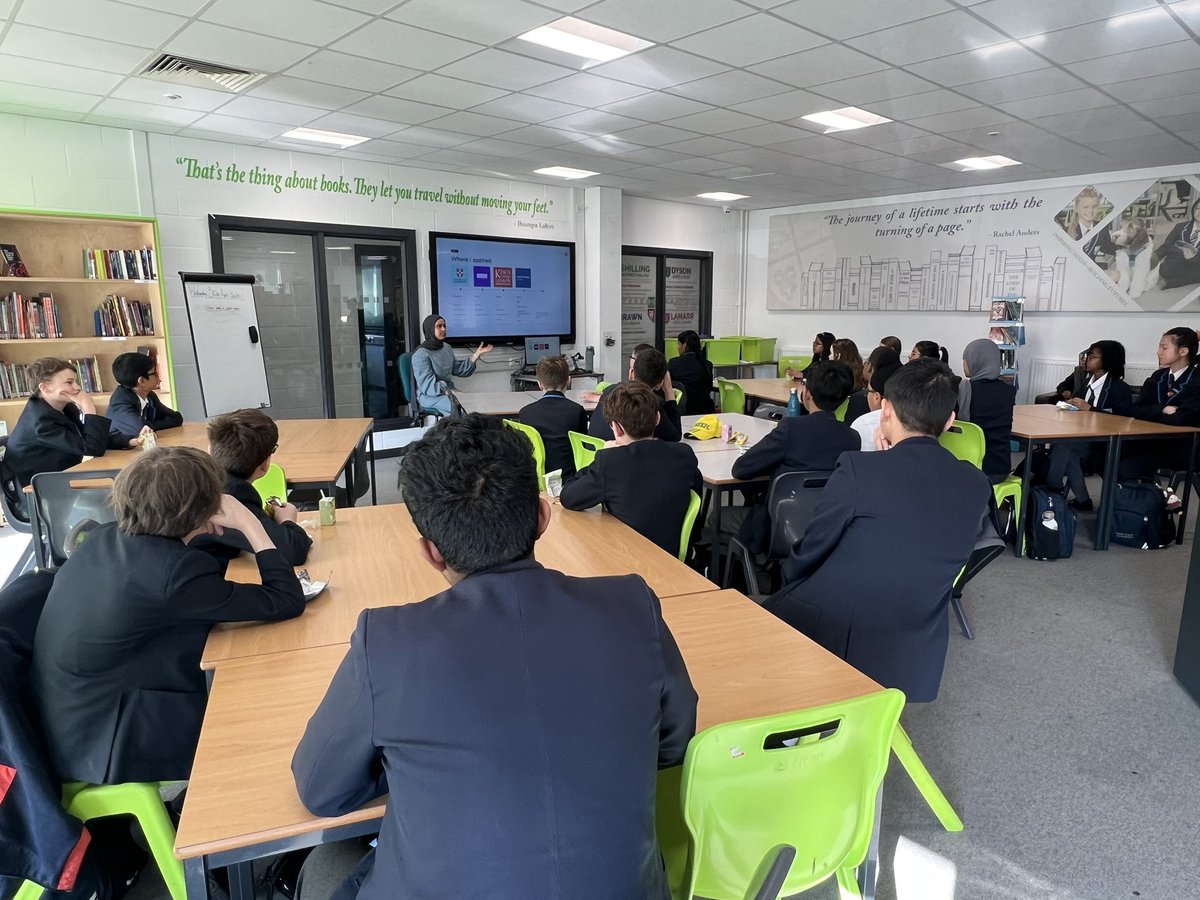 ChilternMMA's tweet image. This week, our MMA Breakfast launched Phase 2: Industry Insiders! We&apos;re inviting guests from various fields to share their inspirational career journeys.

First up: Dr. Rumaanah Khatun, who discussed her experiences at Imperial University and her new role as a junior doctor! 🩺