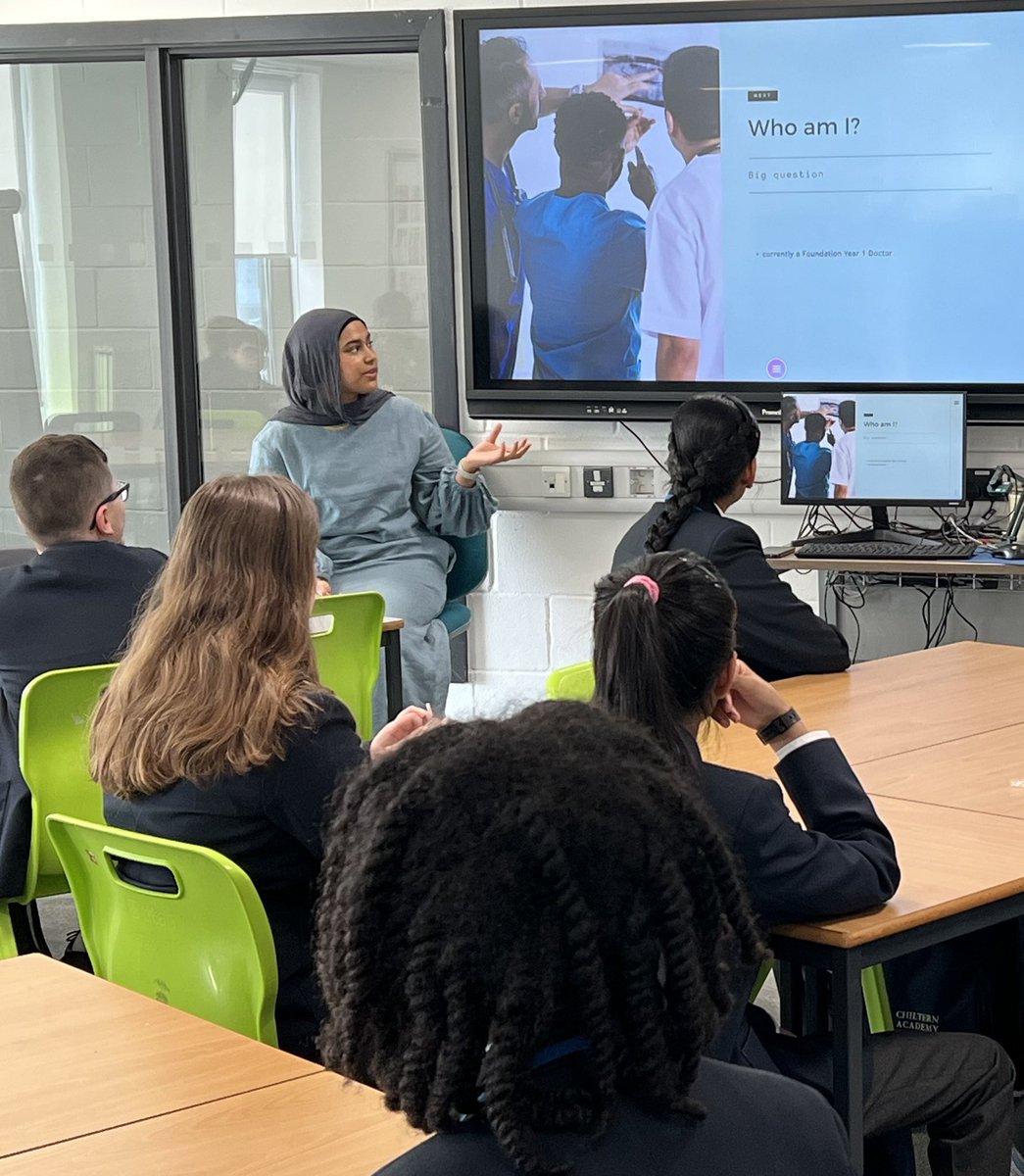 ChilternMMA's tweet image. This week, our MMA Breakfast launched Phase 2: Industry Insiders! We&apos;re inviting guests from various fields to share their inspirational career journeys.

First up: Dr. Rumaanah Khatun, who discussed her experiences at Imperial University and her new role as a junior doctor! 🩺