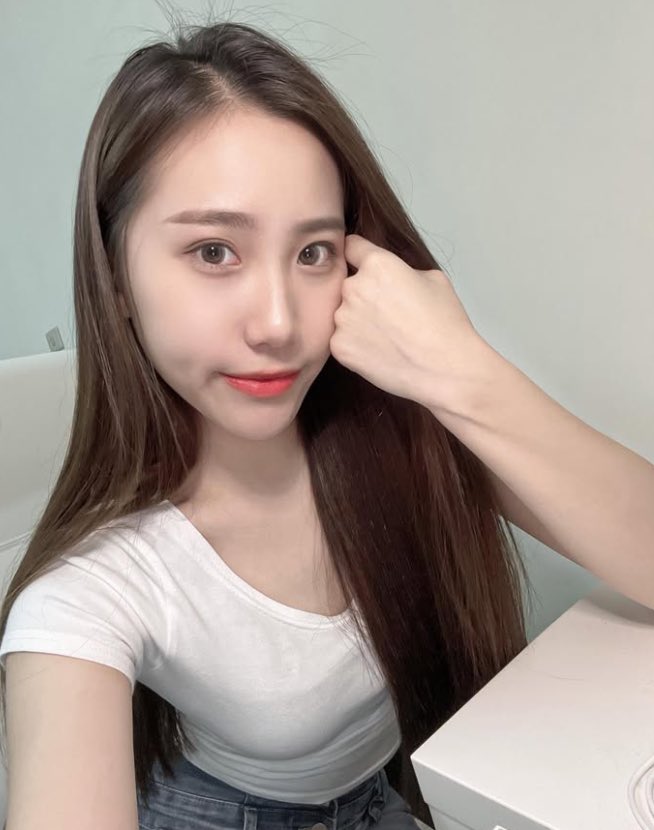 我是来自马来西亚，有一样的吗？出来认识一下哈
#马来西亚 
#新加坡