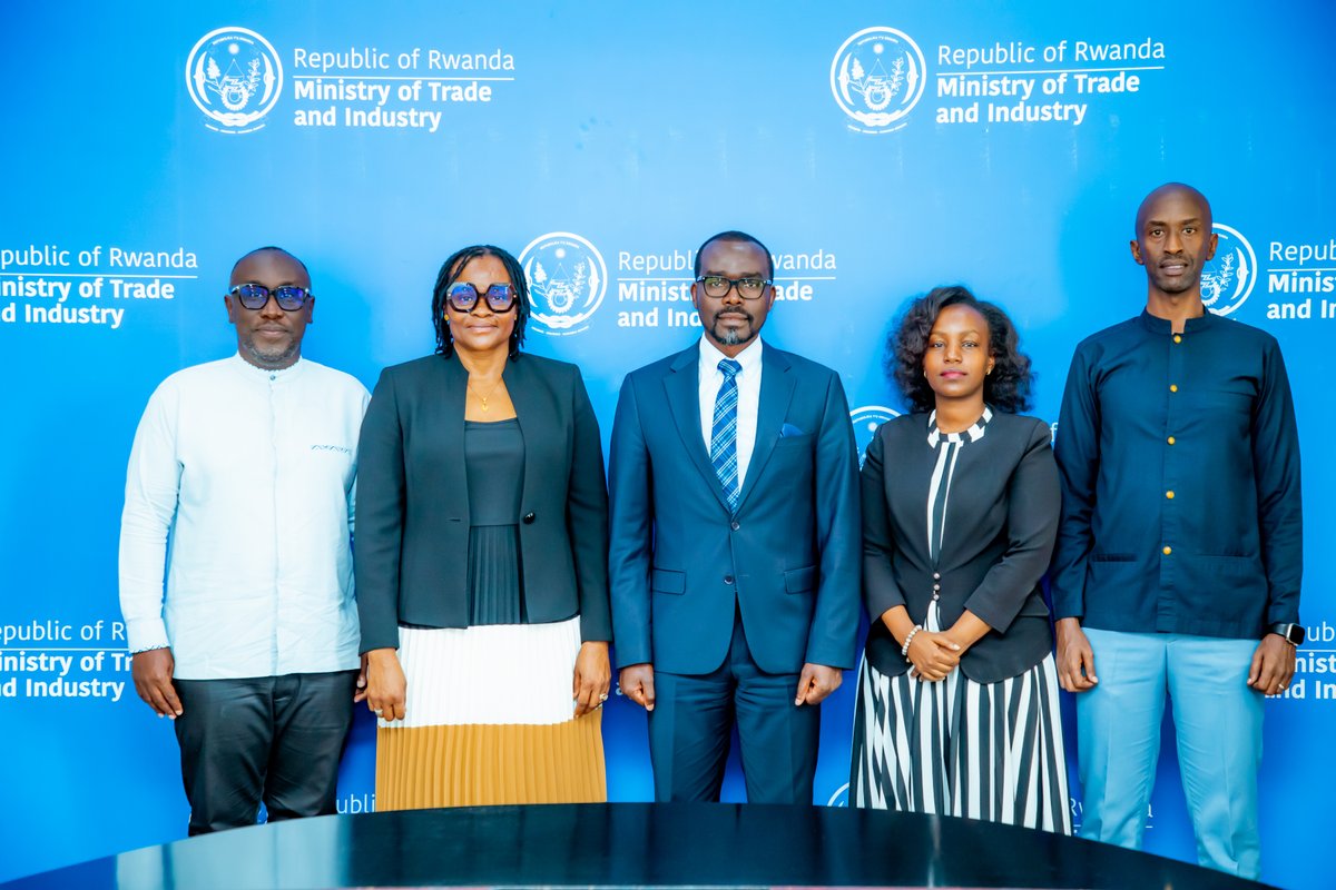 Min of Trade |Rwanda (@rwandatrade) on Twitter photo This morning, Minister <a href="/P_Sebahizi/">Prudence Sebahizi</a> held a courtesy meeting with Ms. Ethel Emma-Uche, the Managing Director of <a href="/bralirwaplc/">BRALIRWA Plc.</a>. They discussed ongoing projects and ways to strengthen collaborations. This morning, Minister <a href="/P_Sebahizi/">Prudence Sebahizi</a> held a courtesy meeting with Ms. Ethel Emma-Uche, the Managing Director of <a href="/bralirwaplc/">BRALIRWA Plc.</a>. They discussed ongoing projects and ways to strengthen collaborations.