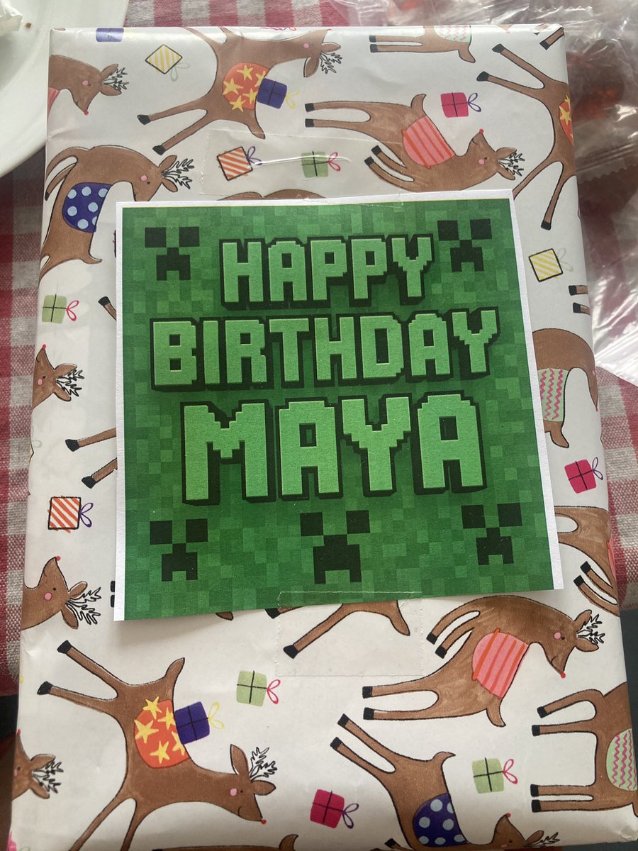 goobyagoobian's tweet image. beautiful birthday labels to celebrate my 23 😂