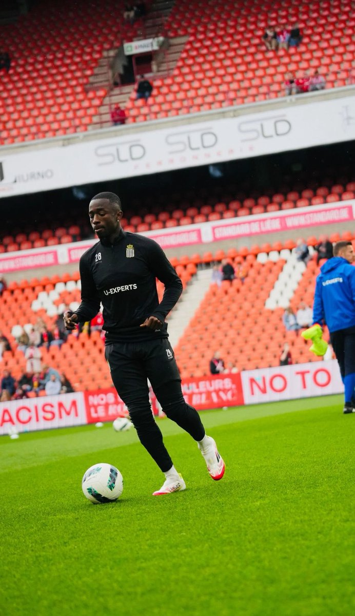 Oneworldsports_1 (@oneworldsports_) on Twitter photo Every touch tells a story. <a href="/RAnokye7/">Raymond Anokye Asante</a> warming up with confidence and class.💪💪🔥✍️❤️
<a href="/AnimSammy/">Sammy Anim Addo</a> <a href="/Jeffofori20/">Jeffofori</a> <a href="/MatinouI/">Matinou Inoussa</a> Every touch tells a story. <a href="/RAnokye7/">Raymond Anokye Asante</a> warming up with confidence and class.💪💪🔥✍️❤️
<a href="/AnimSammy/">Sammy Anim Addo</a> <a href="/Jeffofori20/">Jeffofori</a> <a href="/MatinouI/">Matinou Inoussa</a>