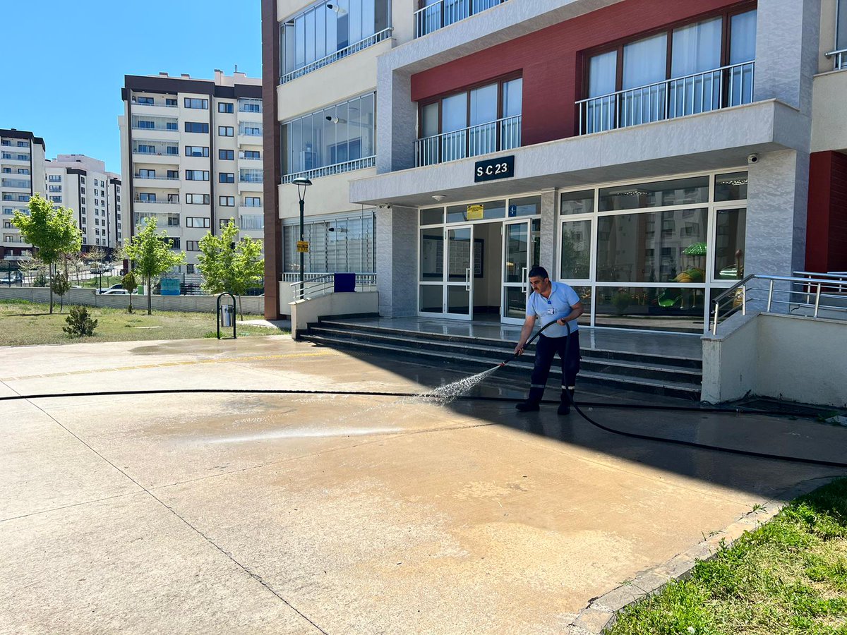 Saraycık 2. Bölge 1. Etap Site Yönetimi (@sarayciktoki2_1) on Twitter photo Blok girişleri detaylı temizlikleri devam etmektedir.
<a href="/OzturkBatuhan2/">Batuhan Çağlar ÖZTÜRK</a> <a href="/EmlakYonetim/">Emlak Yönetim A.Ş.</a> Blok girişleri detaylı temizlikleri devam etmektedir.
<a href="/OzturkBatuhan2/">Batuhan Çağlar ÖZTÜRK</a> <a href="/EmlakYonetim/">Emlak Yönetim A.Ş.</a>
