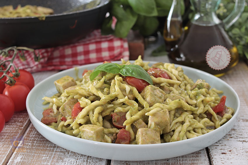 PASTA ALLA CARLOFORTINA sapete come si prepara??? 🤤🥰

RICETTA👇👇
blog.giallozafferano.it/allacciateilgr…

#allacciateilgrembiule