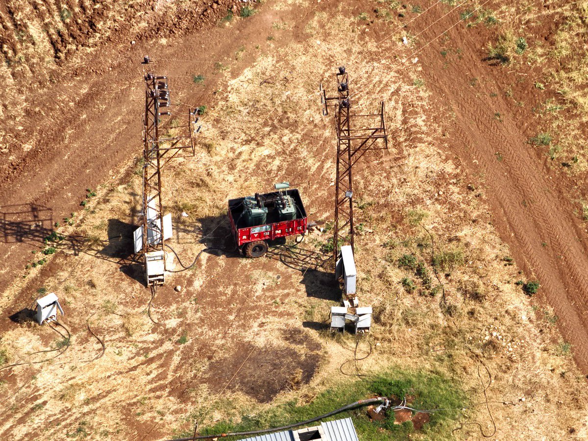 FatmaKeber's tweet image. sanliurfahaberleri.net/tarimsal-sulam…

Dicle Elektrik, Şanlıurfa’da tarla ortasında traktör römorkuna yüklenmiş vaziyette 2 adet kaçak trafo tespit etti. @DicleElektrikAS #Urfa #tarla #traktör #kaçak #trafo