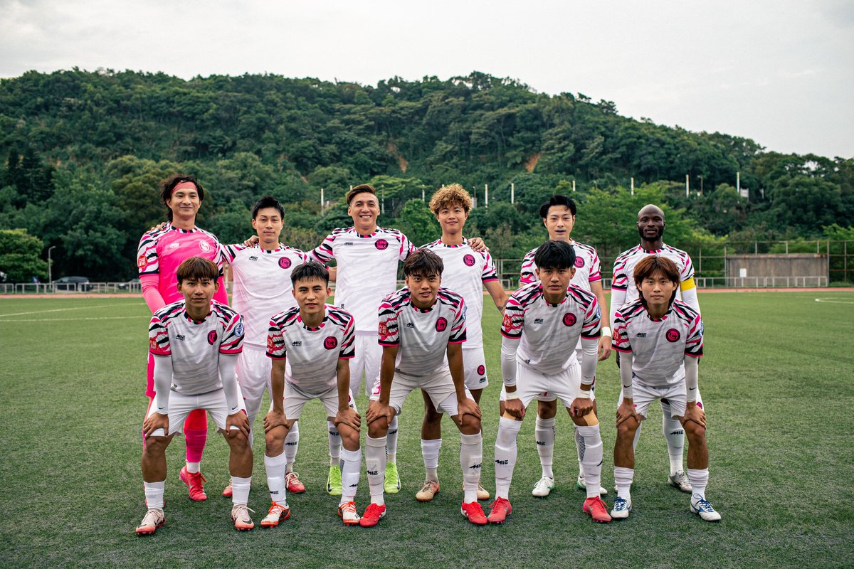 leonosuke0802's tweet photo. 台湾president cup

グループリーグ突破🔥🔥

#台湾石虎FC #台湾サッカー #台湾 #ヤスダ #yasuda https://t.co/4avfYDbDb3