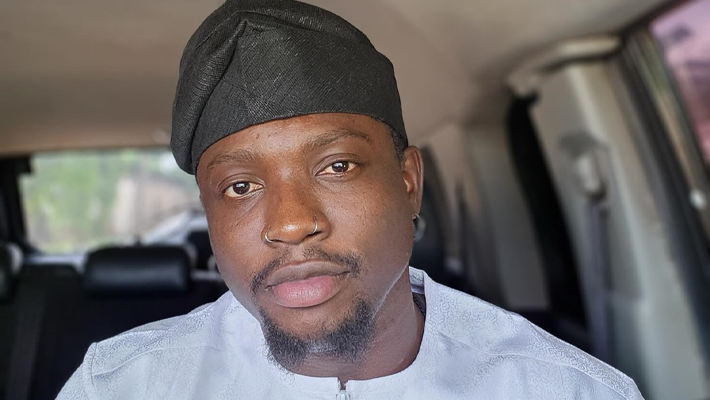 Naija (@naija_pr) on Twitter photo House of Reps Minority Caucus has urged the EFCC to release or charge VeryDarkMan without delay. House of Reps Minority Caucus has urged the EFCC to release or charge VeryDarkMan without delay.