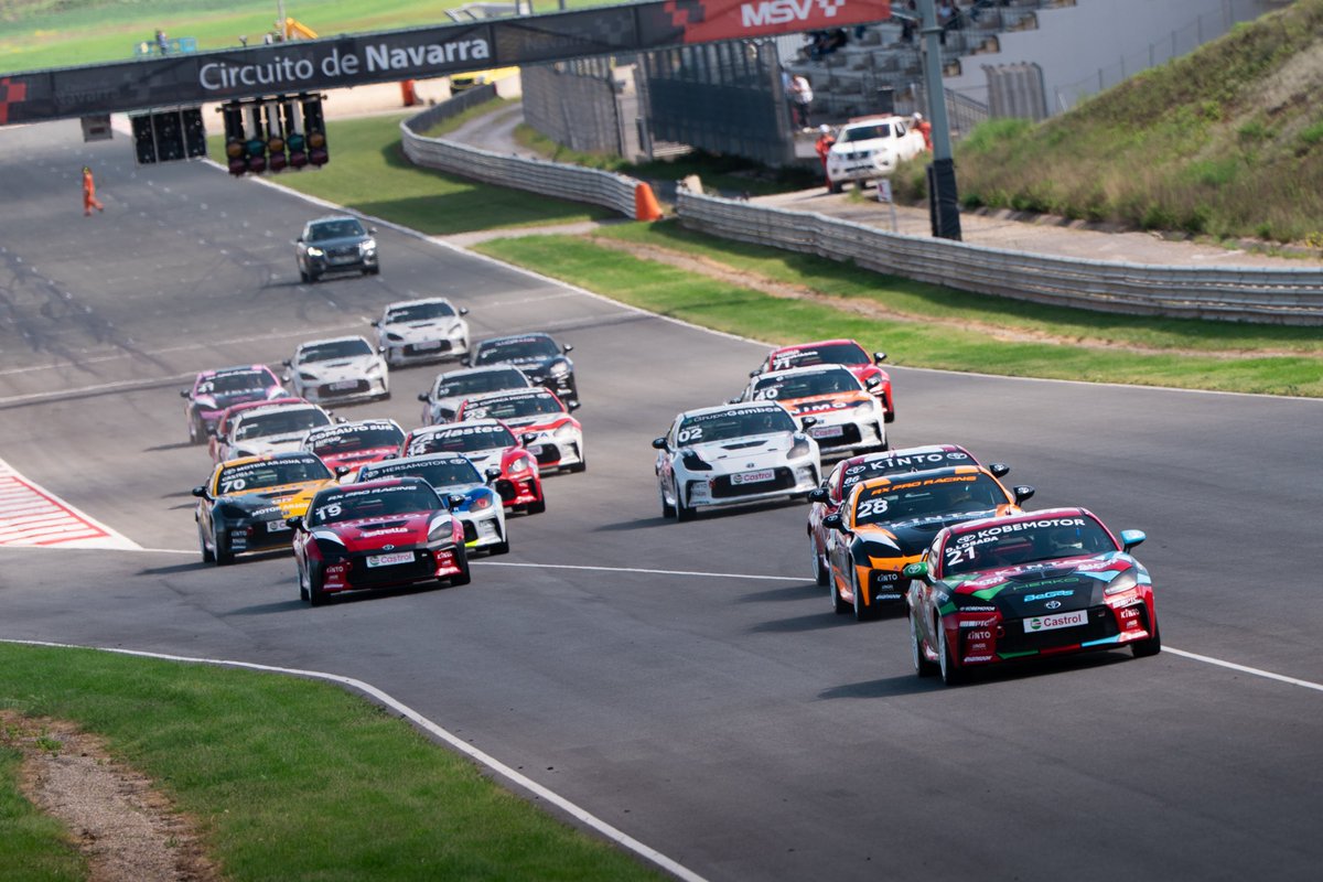 Racing Weekend (@racingweekend23) on Twitter photo 🙌 Más de cuatro mil personas disfrutaron de la segunda cita del NAPA Racing Weekend en el <a href="/CircuitoNavarra/">Circuito de Navarra</a>.
📝 Consulta toda la info aquí: cutt.ly/Zrlwevmt 🙌 Más de cuatro mil personas disfrutaron de la segunda cita del NAPA Racing Weekend en el <a href="/CircuitoNavarra/">Circuito de Navarra</a>.
📝 Consulta toda la info aquí: cutt.ly/Zrlwevmt