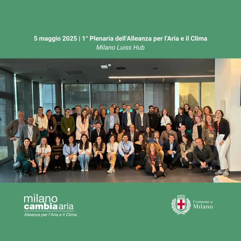 SOS_LOG's tweet image. Abbiamo partecipato alla prima plenaria dell'Alleanza per l'Aria e il #Clima del @ComuneMI per proporre un dialogo costruttivo nell'ambito di progetti di #decarbonizzazione dei #trasporti nell'area metropolitana.
Scopri i progetti dei nostri soci 👇tinyurl.com/35f3ud3s