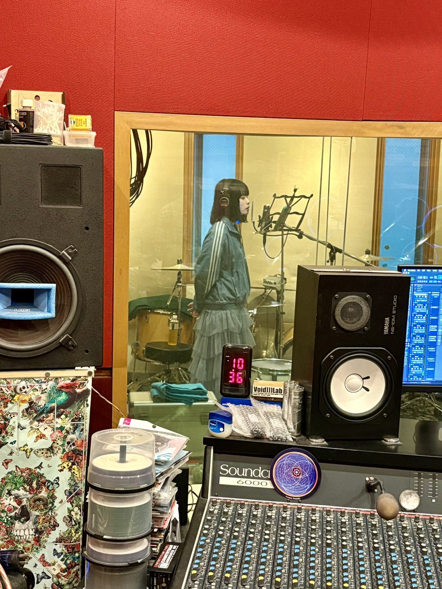 現在アルバム制作中でレコーディングしてます。
