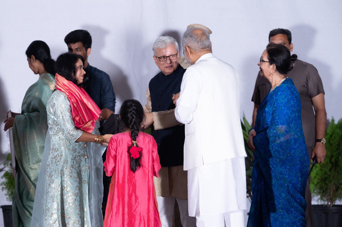 Sniti Mishra (@snitimishra) on Twitter photo It was indeed an honour to be a part of 125th birth anniversary of Babu ji maharaj ji at <a href="/kanhashantivan/">Kanha Shanti Vanam</a>. The experience was surreal. I am ever grateful to Daa ji Shri <a href="/kamleshdaaji/">Daaji - Kamlesh Patel</a> and entire family of <a href="/heartfulness/">Heartfulness</a> for giving me this opportunity once again 🙏 It was indeed an honour to be a part of 125th birth anniversary of Babu ji maharaj ji at <a href="/kanhashantivan/">Kanha Shanti Vanam</a>. The experience was surreal. I am ever grateful to Daa ji Shri <a href="/kamleshdaaji/">Daaji - Kamlesh Patel</a> and entire family of <a href="/heartfulness/">Heartfulness</a> for giving me this opportunity once again 🙏