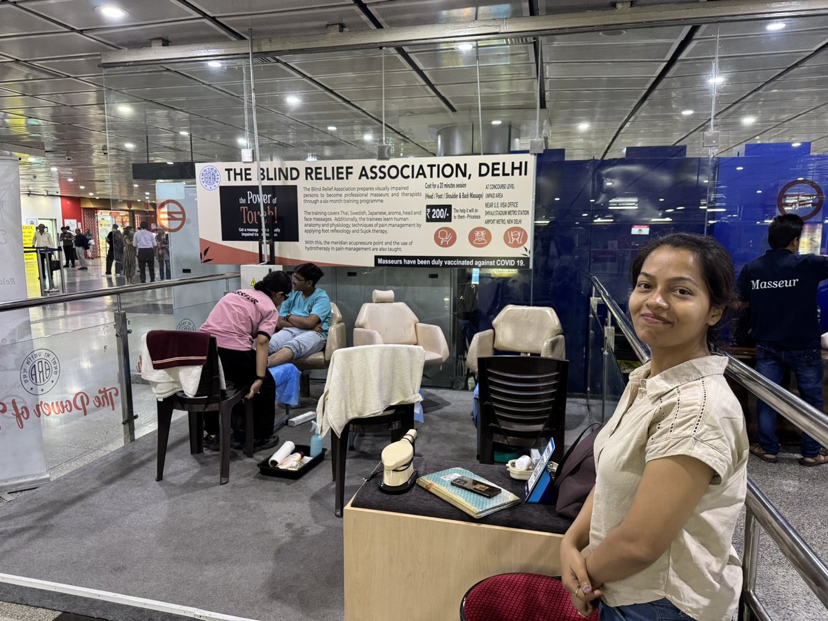 Additional attraction of travelling by the AirPort Express from Shivaji Stadium #Delhi - excellent foot massage by visually impaired trained therapist. Excellent initiative <a href="/BlindDelhi/">The Blind Relief Association, Delhi</a>. Only Rs 200 for 20 mins that’d cost over Rs 2k at the Airport Spa. Do try and support.