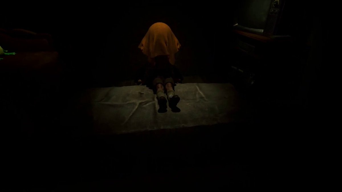 ok be honest: did the moving feetsies scare you? 👀