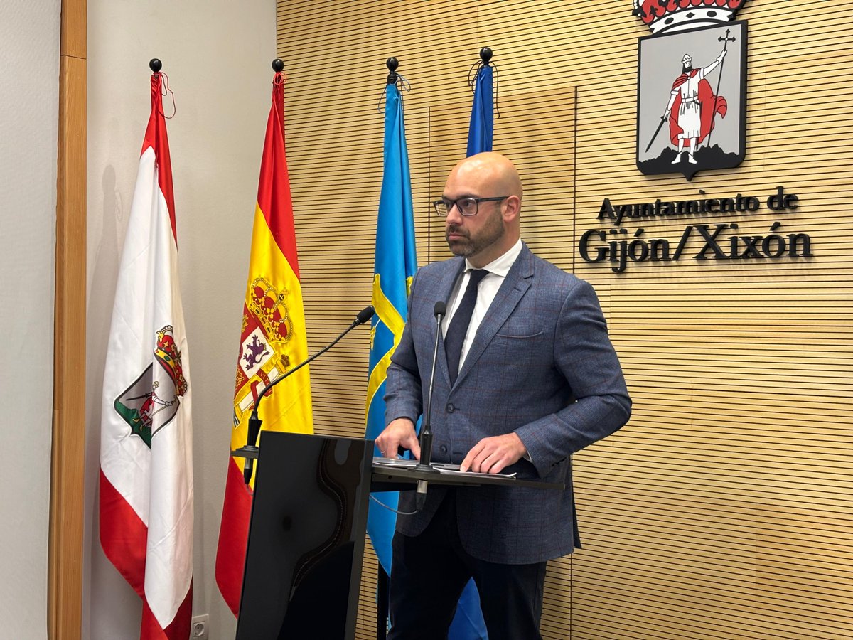 Onda Cero Gijón (@ondacerogijon) on Twitter photo "No podemos hacer otra cosa que hacer valer nuestros derechos y exigirlo", dice el portavoz municipal de Gijón, <a href="/ChusMarSal/">Jesús M. Salvador</a>, sobre la polémica con la dirección del Musel "No podemos hacer otra cosa que hacer valer nuestros derechos y exigirlo", dice el portavoz municipal de Gijón, <a href="/ChusMarSal/">Jesús M. Salvador</a>, sobre la polémica con la dirección del Musel