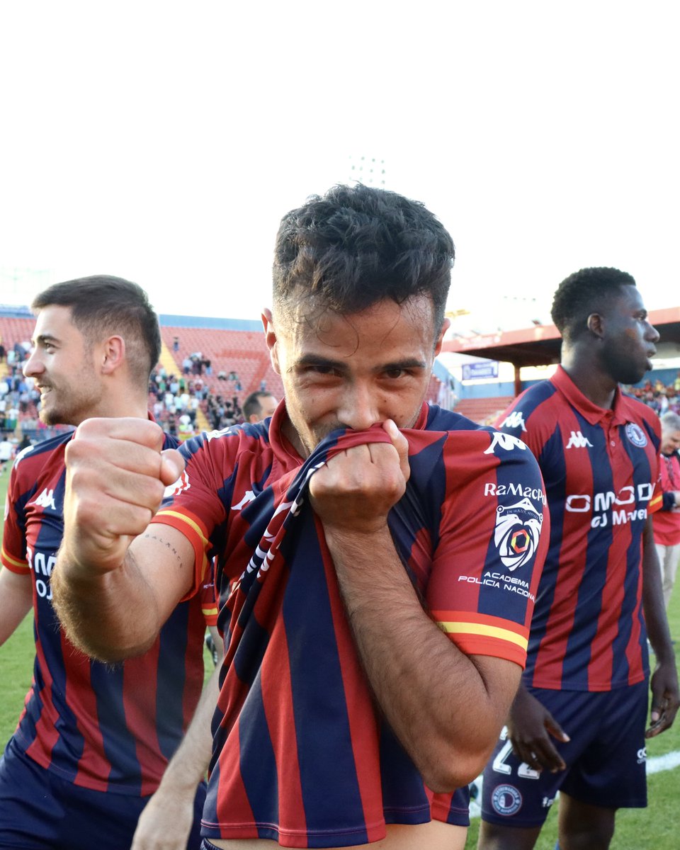 Me quiero tatuar esta foto 🥹💙❤️