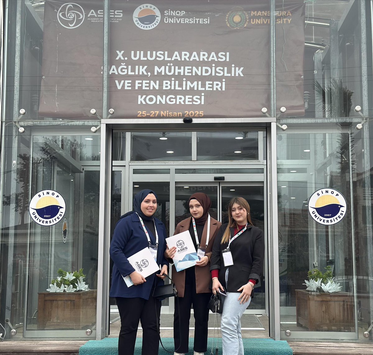 Meslek Yüksekokulumuz Tıbbi Hizmetler ve Teknikler Bölümü Öğrencileri Uluslararası Kongrede Bildiri Sundu

Detaylar
sungurlumyo.hitit.edu.tr/tr/haberler/20…