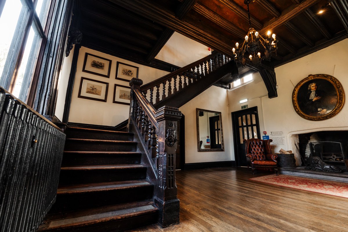 We've got a lot happening over the coming months.  Take a look via the link below. 
samlesburyhall.co.uk/events 

#Lancashire #VisitLancashire