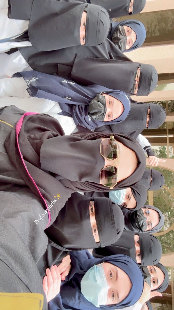 وخلصنا الامتحان السريريّ للسنة الرابعه على خير ومسك الختام طالبات كلية الطب ياسينير اشوفكم السنه الجايه بإذن الله في سنه خامسة 💜 💪🏻.