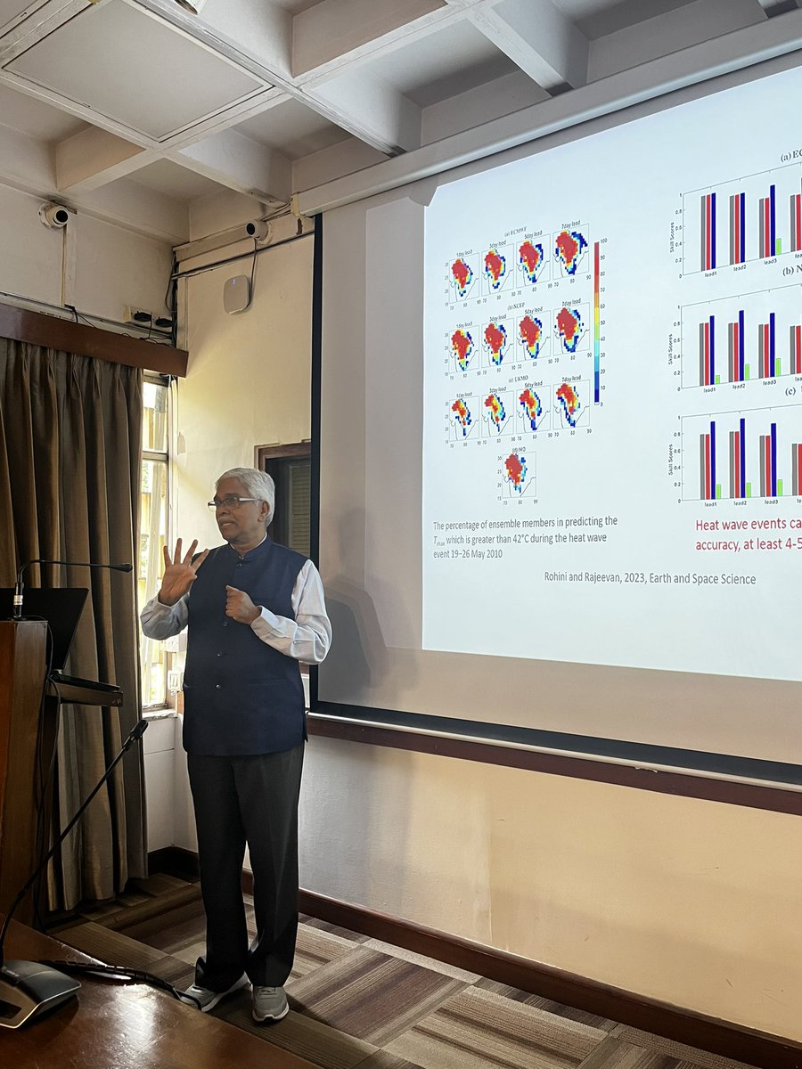 JamwalNidhi's tweet photo. “The role of science is to serve the society… Our present forecasting methods are not inclusive.”
Dr Rajeevan (@rajeevan61) starts his keynote address at the launch of @ChintanIndia’s new report #HeatSolutions. A house full event to discuss thermal comfort for urban poor. https://t.co/17ZiBSouRE