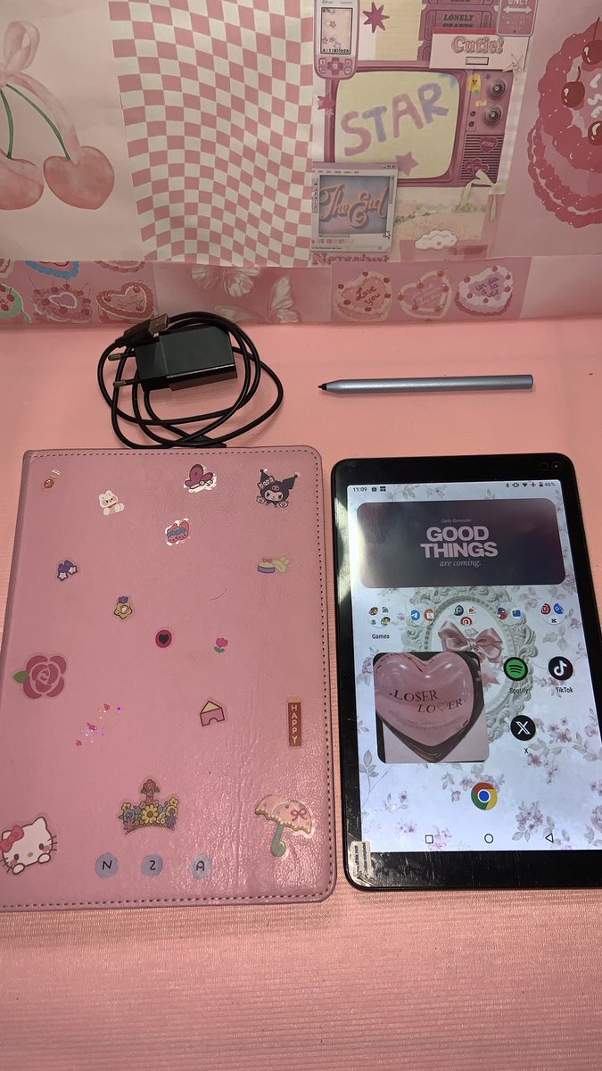 cherrymakerr's tweet image. WTS‼️

Advan Sketsa 10.1 Inch
Memori : 4/32GB
Include: dus, charger, stylus pen, case
Barang masih mulus pemakaian pribadi

#zonauang