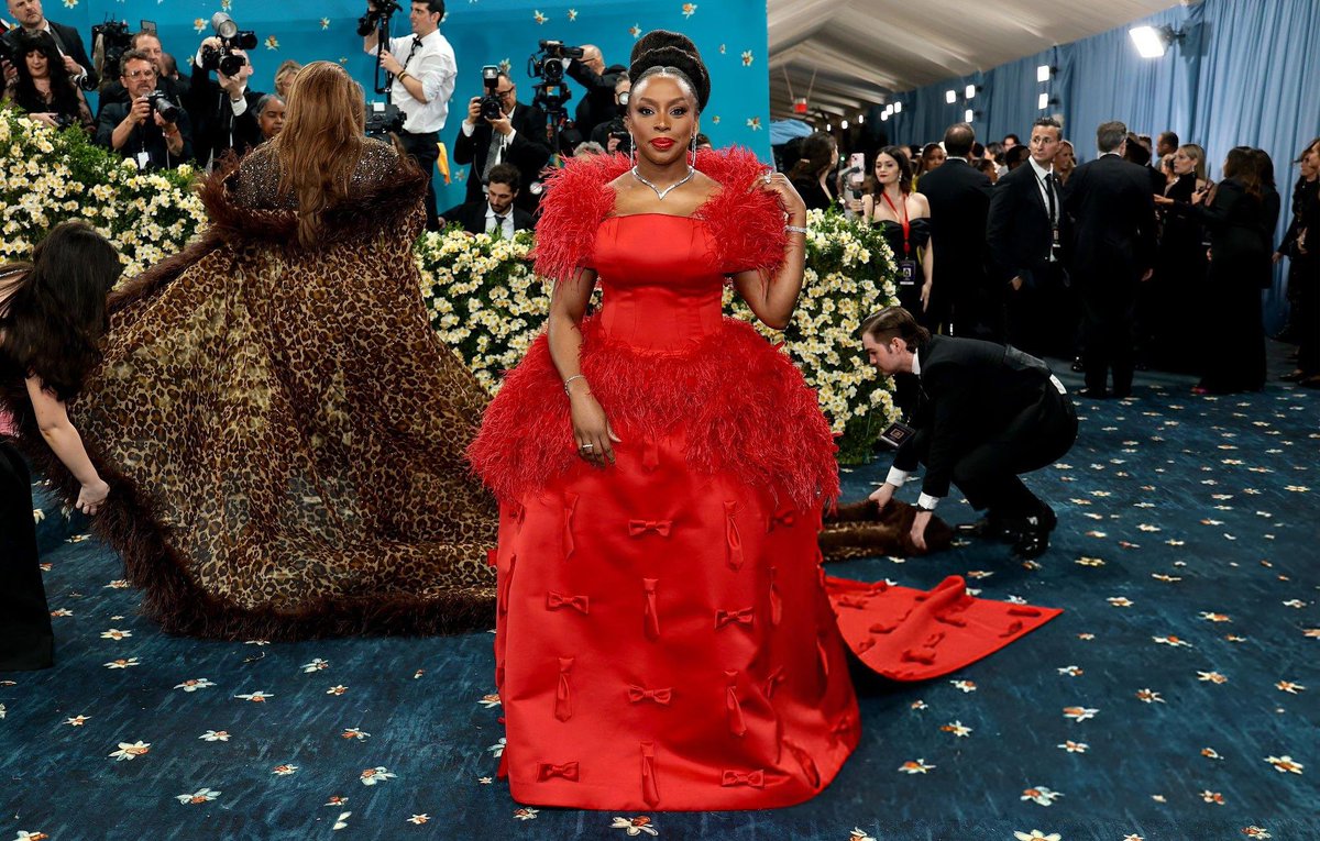 W_O_N_D_A_A's tweet image. Category: African Women at the Met Gala. Tyla, Chimamanda Adiche, Tems, Ayra Star 
#MetGala #MetGala2025 #TheMetGala