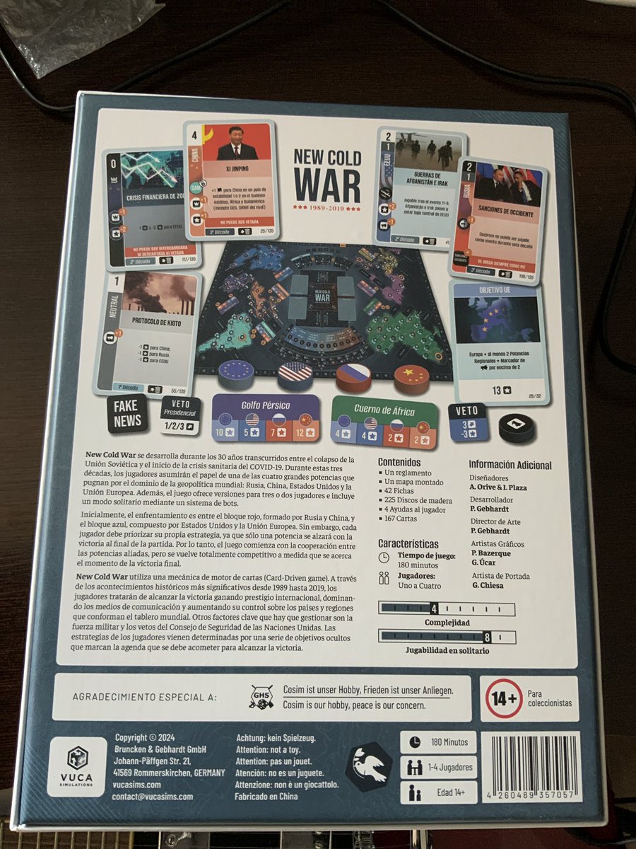 2partidas y un estudio concienzudo del reglamento me han valido para saber que <a href="/newcoldwar89/">New Cold War 1989-2019 VUCA Simulations</a>  es un gran juego. Publicado por <a href="/VUCASimulations/">VUCA Simulations</a> en inglés y en español. Me ha hecho mucha ilusión aparecer en los agradecimientos 😉🍺. Directo a la ludoteca de la #BellotaCon