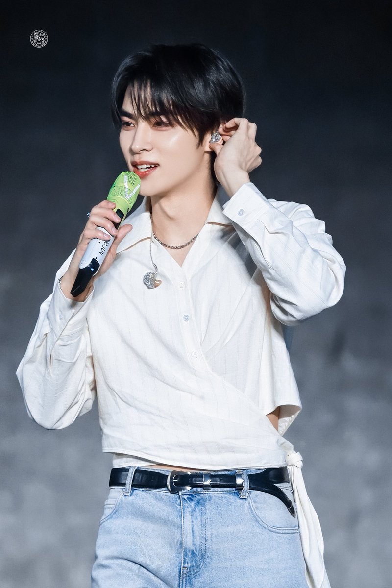 Jsababy's tweet image. 250504
Strawberry Music Festival

#肖俊 #XIAOJUN #샤오쥔 
#WayV #威神V  #シャオジュン