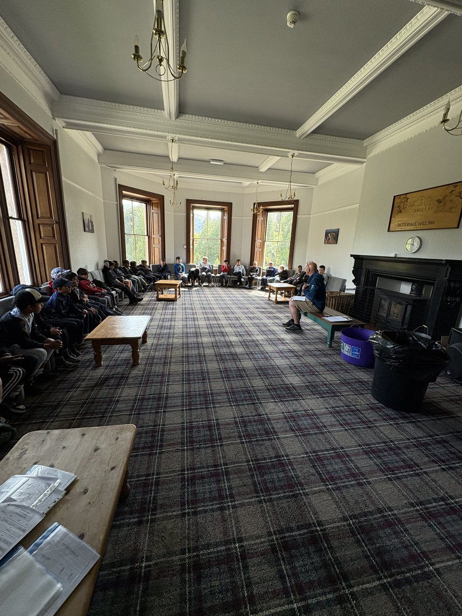 We have arrived, time for our safety briefing before we have some lunch <a href="/BSPDJnrBoys/">Junior Boys <a href="/BoltonSch/">Bolton School</a> Primary Division</a> @BoltonSch #BSPDJBPatterdale