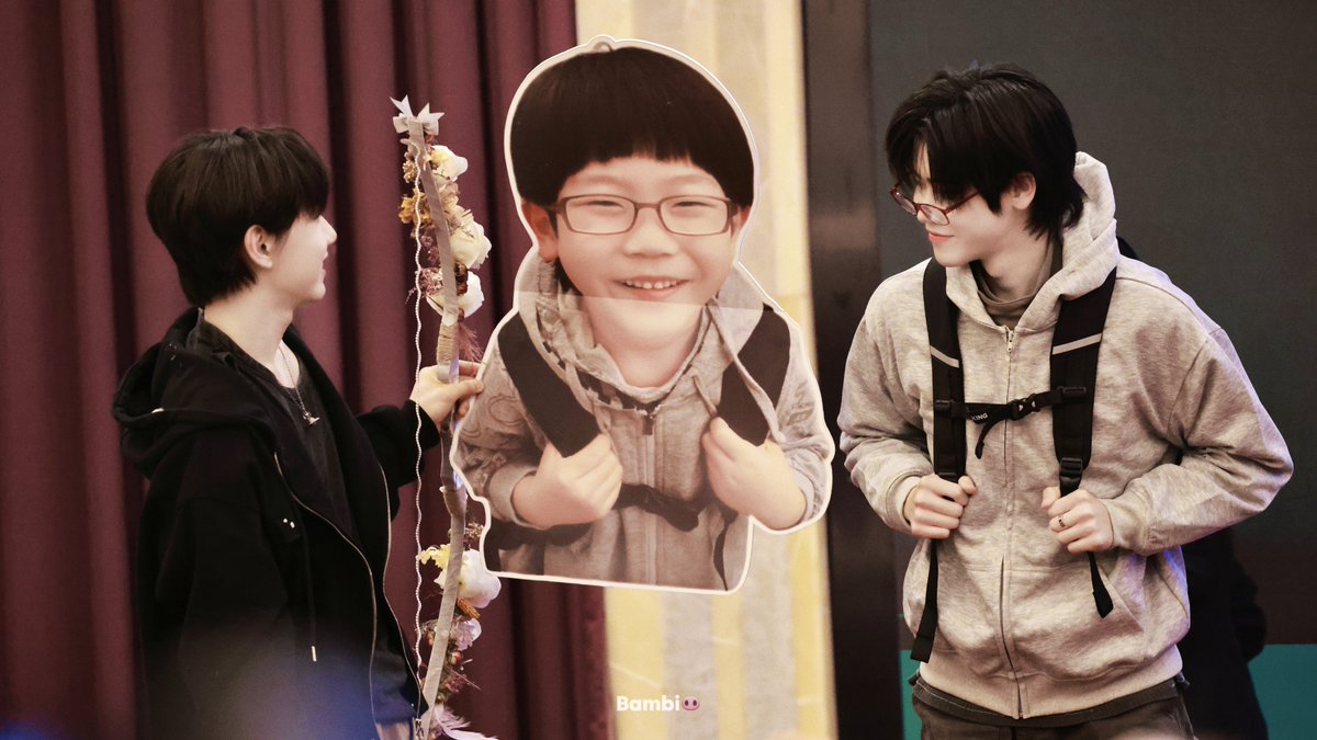 𝟮𝟱𝟬𝟱𝟬𝟱 𝗛𝗤

ㅋㅇㅇ🤭

#서경배 #SEOKYOUNGBAE
#장여준 #JANGYEOJUN 
#CLOSEYOUREYES #클로즈유어아이즈
#클유아 #CYE