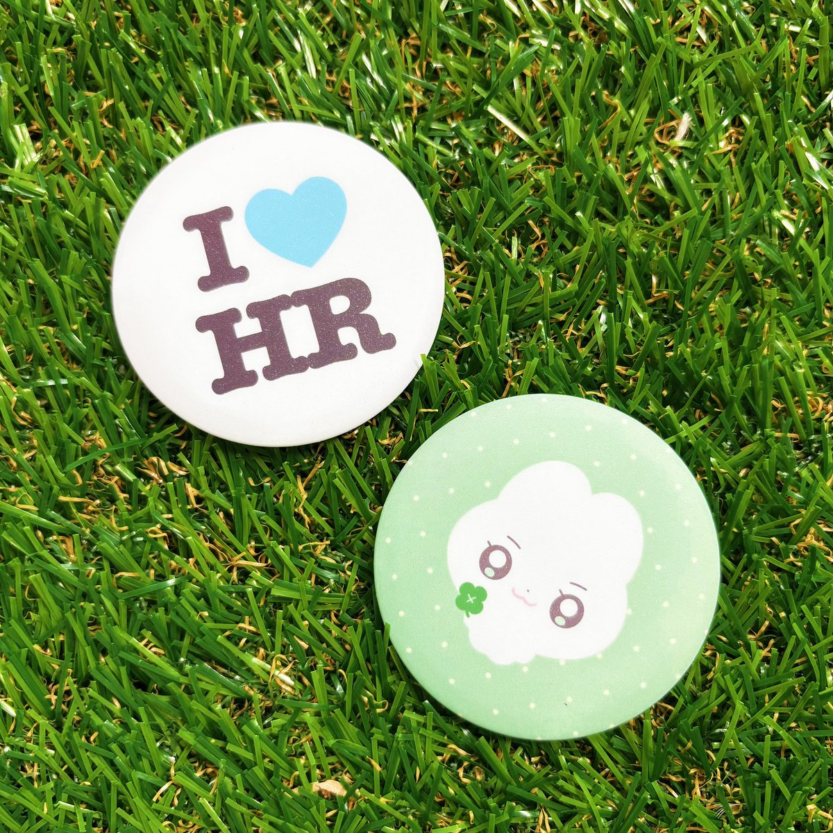 springbreeze_hr's tweet photo. . ˚  🍀♡  ₊
　　.   /) 　/)　˚ .♡
₊   ♡ ( ⌯ ɞ̴̶̷ ·̫ ɞ̴̶̷⌯)/ .　 
　.  ⊂　　   ノ  ˚ . +🍀₊˚

グッズ類の在庫販売いたします ෆ.*･ﾟ
郵送でのお届けです📦

🗓 5/6~5/9
｡⋆ 🐰 ˚ ☆ 🔗https://t.co/HAvDbipoge

期間内にフォーム送信お願いいたします！ https://t.co/zDdj5uY4Cc
