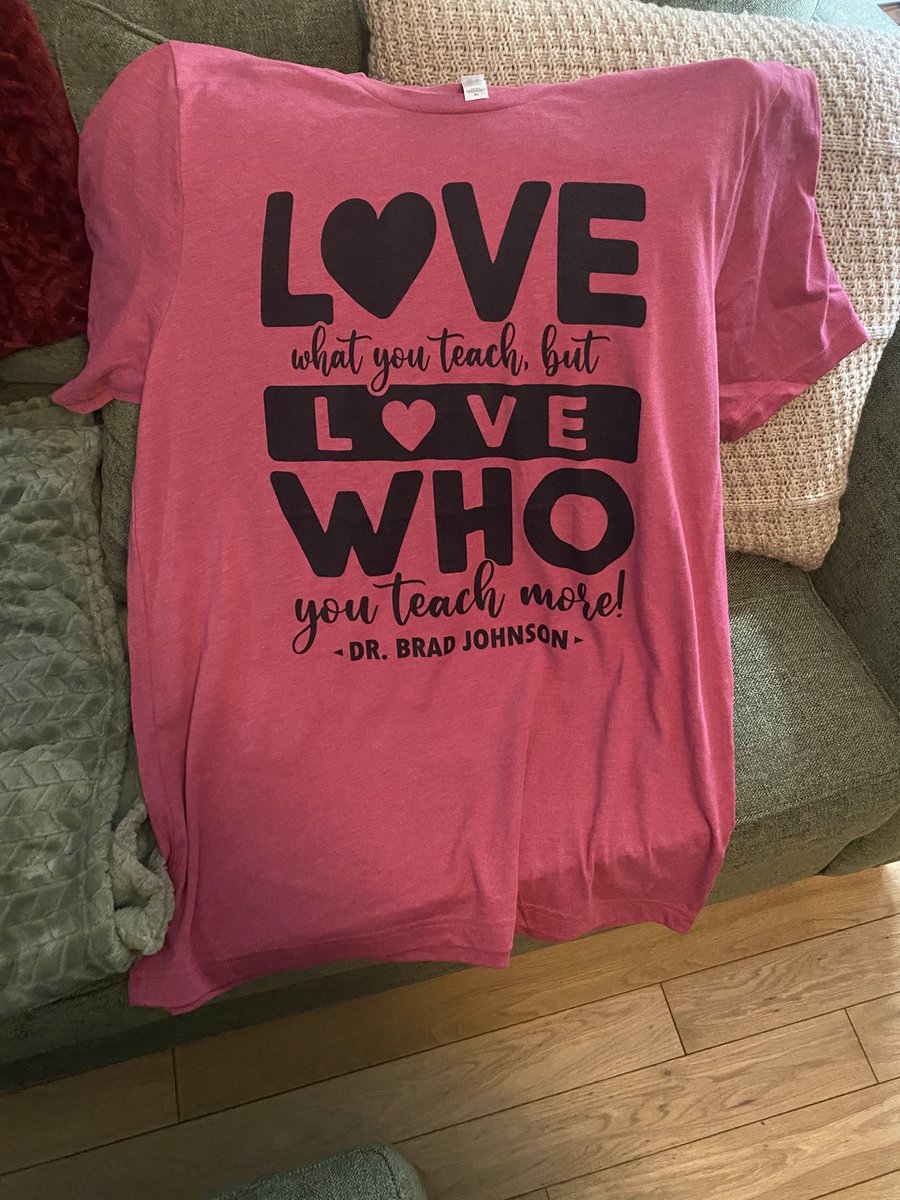 DrBradJohnson's tweet photo. Teacher Appreciation Giveaway!  Your choice of any T-shirt @  https://t.co/mqbGYVXfko     Retweet or tag someone in comments you think deserves it.  Winner will be announced Wednesday night! https://t.co/l3Gl5Zh509